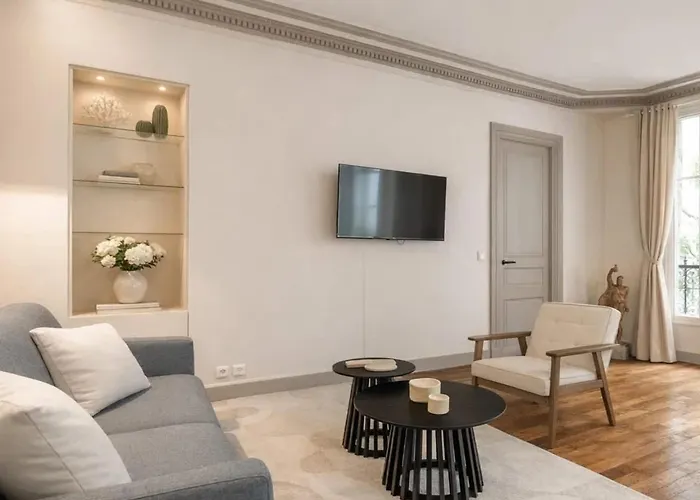 Fabulous Near Pantheon